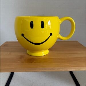 Yellow Smiley Face Mug / Planter /Candy Bowl. 60’s Hippie Peace Vibes Decor!